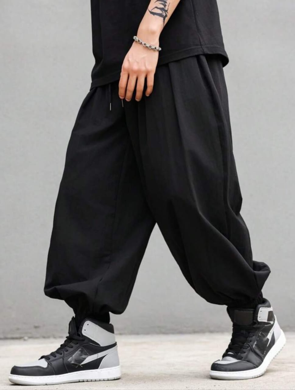 Harajuku Men's Harem Pants Hip Hop Streetwear Fashion Jogger Sweatpants Vintage Style.