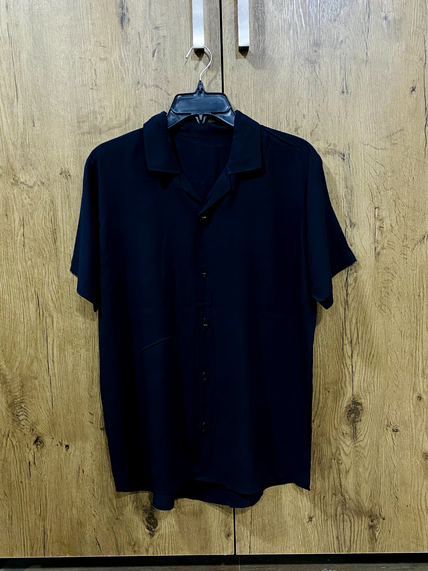 Men's Casual Solid Black Color Shirt.