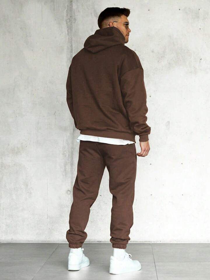 Men’s Hooded Pullover Tracksuit.